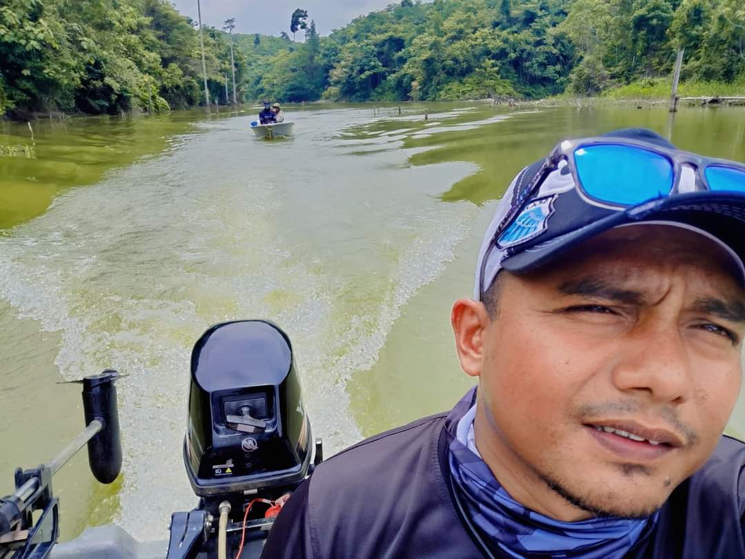 Bot fiber di tasik Empangan Klau untuk sewa bot memancing